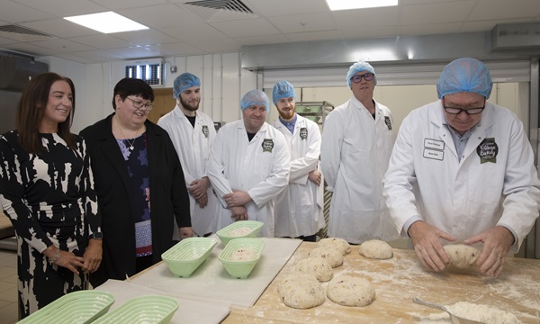 Village Bakery ; Apprenitces; Pictured watching Paul Andrew of Village Bakery are (L/R) Leanne Bell, Yvonne Evans of Coleg Cambria, Rhys Keight, Matty Wright, Dan Roberts and Matt Ennis.                   Picture Mandy Jones